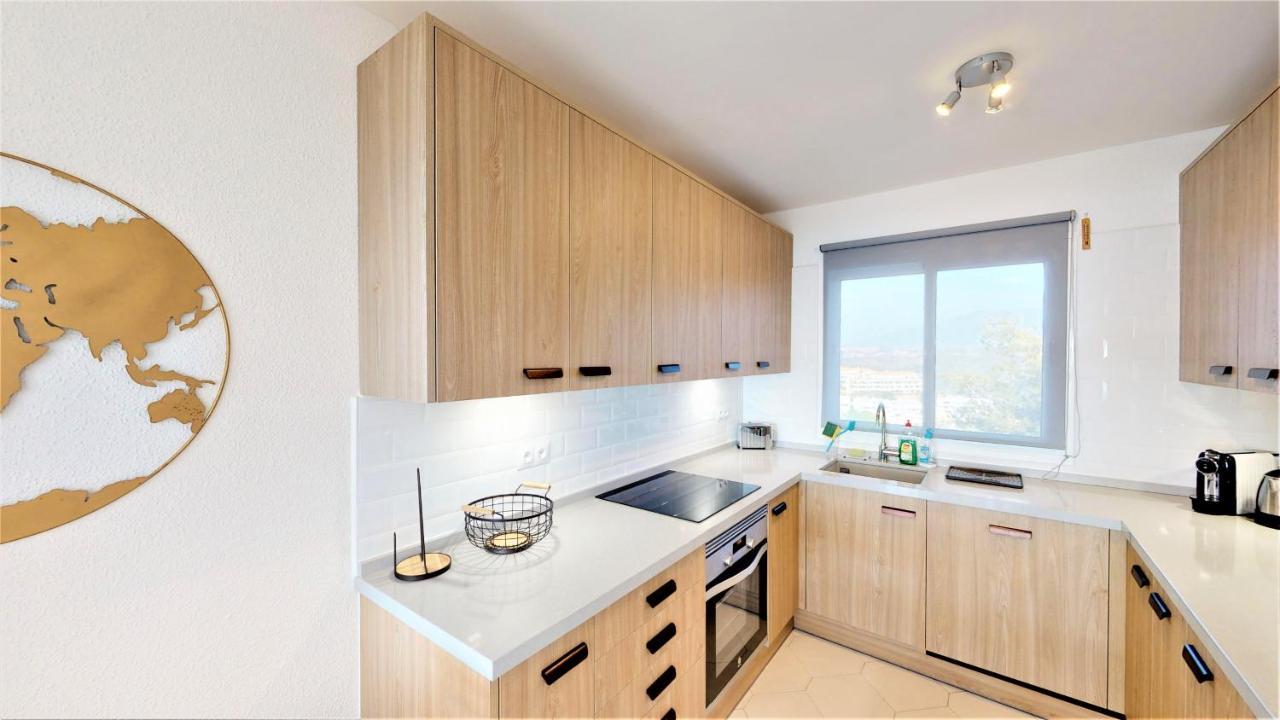 Top Floor Apartment - Amazing Sea View Sitio de Calahonda Exterior foto